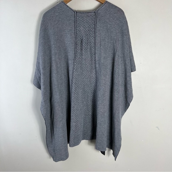 Lululemon Mandala Wrap Black / Heathered Medium Grey SZ O/S Cashmere Blend Knit - Picture 12 of 14